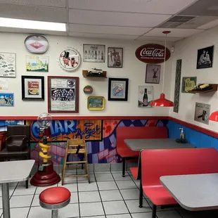 sushi and sashimi, interior