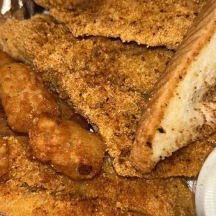 3 Piece Fish Fillet, Tots, Tartar Sauce, Texas Toast