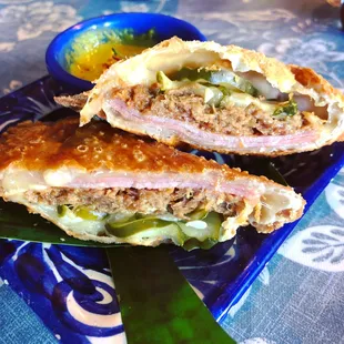 Cubanita Empanada