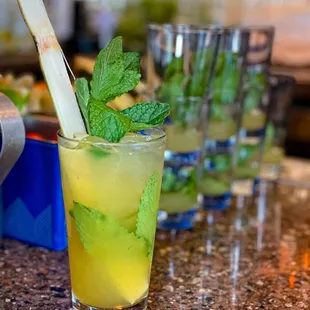 Passion fruit mojito