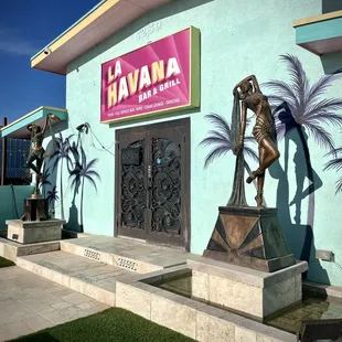 Entrance on Doniphan