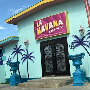 Front of Havana restaurant