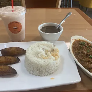 Ropa Vieja + guava milkshake