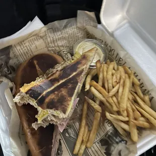 Cubano sandwich with fries