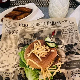 Frita cubana (Cuban burger)