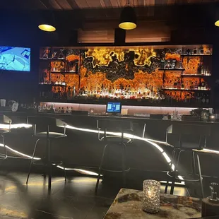 Great Cigar lounge bar was outstanding!!