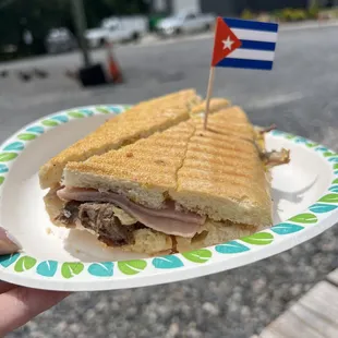 Cuban sandwich