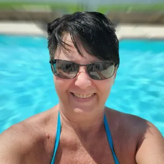 Lesa D.