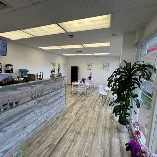 Order area and seating