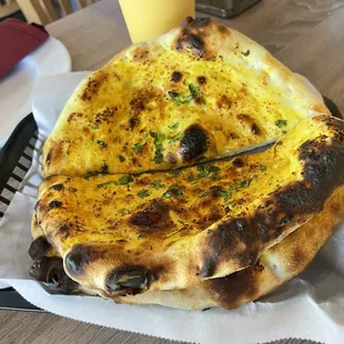 Garlic naan