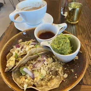 Boudin with scrambled eggs breakfast taco