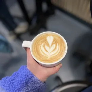 gingerbread molasses oat milk latte