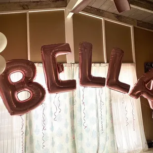 Name balloons
