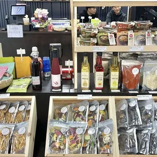 Sauces &amp; dried food