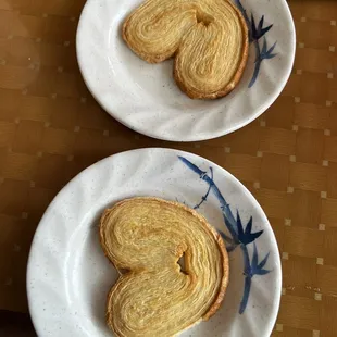 Complimentary desert cookies