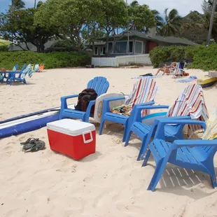 Got to Lanikai Beach and the Lanikai Beach Value Package with SUP (ignore our towels and backpack) was set up and waiting.