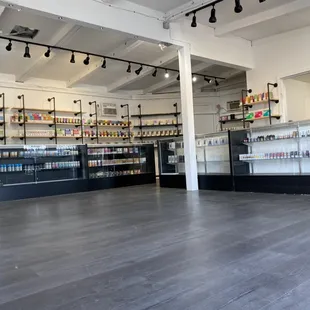 This shop is created for the Wahiawa community to save money on their Vapes, CBD, Kratom &amp; Smoking Accessories.