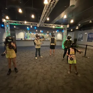 CHAMBERS VR ESCAPE ROOM