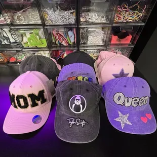 Several options to design your own hat