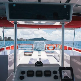 Picturesque views of the Waikiki coastline and the Diamond Head crater