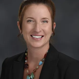 Business headshots for professionals on Oahu by Hawaii Headshot Photos based in Honolulu.