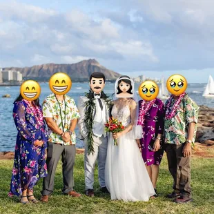 Hawaii Lei Stand by Beretania Florist