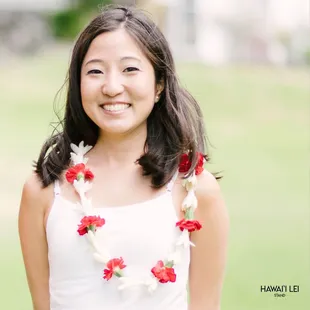 Tube/Carn https://hawaiileistand.com/honolulu-hawaii-lei-stand-by-beretania-florist/single-tuberose-and-carnation-lei-color-varies.html