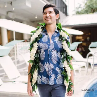 Dbl Ti/Tube https://hawaiileistand.com/honolulu-hawaii-lei-stand-by-beretania-florist/double-ti-leaf-wrapped-with-double-tuberose-lei.html