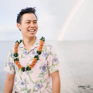 Cigar And Kukui Nut Lei