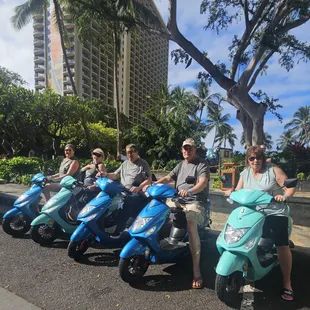 Moped rental in Waikiki for this group from Illinois.