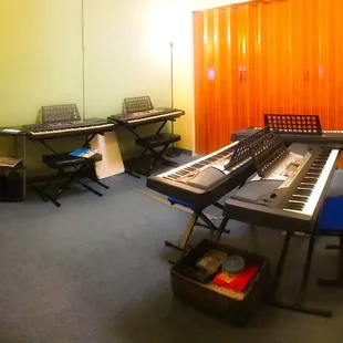 Keyboard Room 01