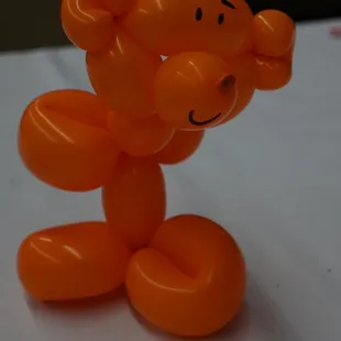 Bear ballon *1/7/23 (wish the clown made it more bigger tho)