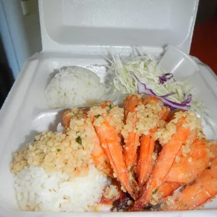 Garlic shrimp, no spice, with white rice and cole slaw. Yum!