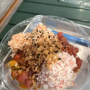 Poke Build Your Own Large Bowl- 3 Proteins (Tuna, tuna, tuna), mango, regular and spicy crab with crispy onion and fried garlic.