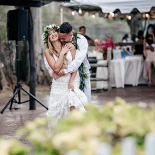 Wedding reception at Hawaii Polo Club - Photography by HNL Studios www.hnlstudios.com