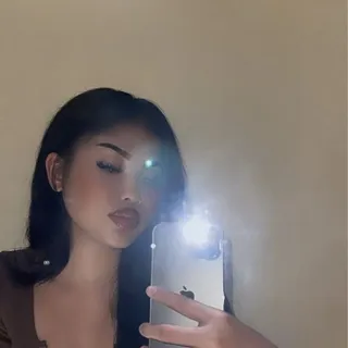 Janelle H.