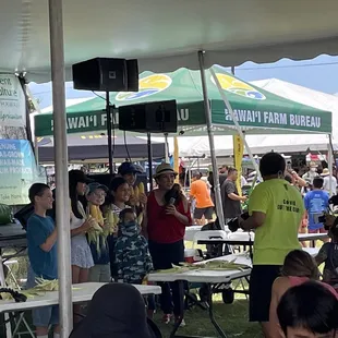 Area to leave items that you purchased at the farmers market