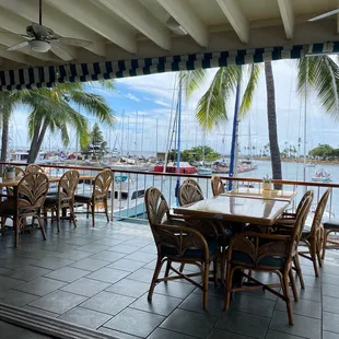 outside, ramen and noodles
