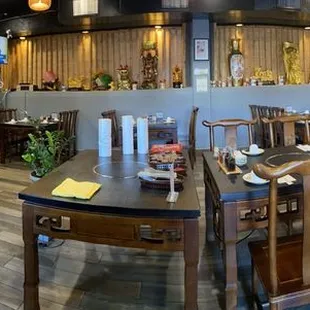 sushi and sashimi, interior