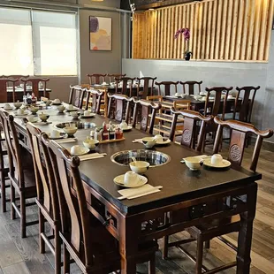 sushi and sashimi, interior