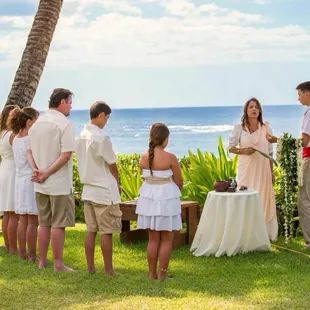 A blessing of Love is said by Kahu Pomaika`i for the new `ohana.