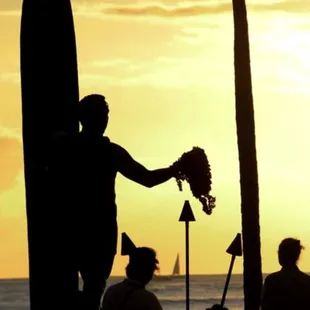 Another shot of &quot;Duke Kahanamoku&quot; statue during the sunset in Waikiki