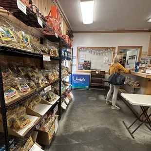 Prepackaged is great but if you can get it freshhhhh