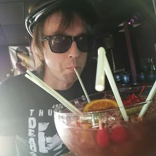 Fishbowl party!