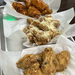 Mango habanero, garlic Parmesan, lemon pepper