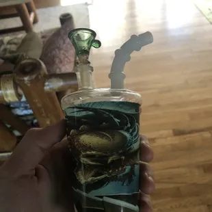 Glowing mouth piece, predator cup shape bong