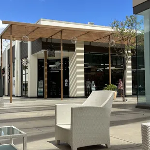 Outside front of HIC.