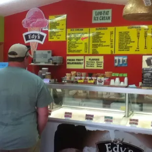 Coffee, ice cream, fudge!