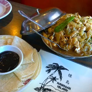 You MooShu ? shame on you. Best ever Chicken, Veggies and Cabbage in Chinese Pancakes mean MooShu you go now