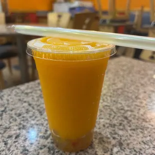 Mango smoothly with boba